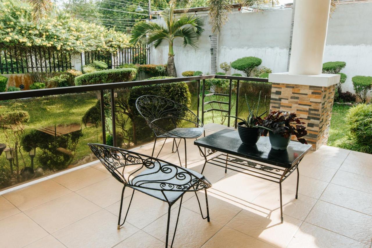 Bahay Ni Kikay Vacation Rental - Wifi Included General Santos City Eksteriør billede